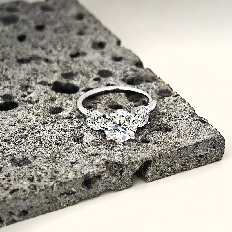 ANELLO DI FIDANZAMENTO REGOLABILE CON ZIRCONE - MY2568B444 ANELLO DI FIDANZAMENTO REGOLABILE CON ZIRCONE - MY2568B444