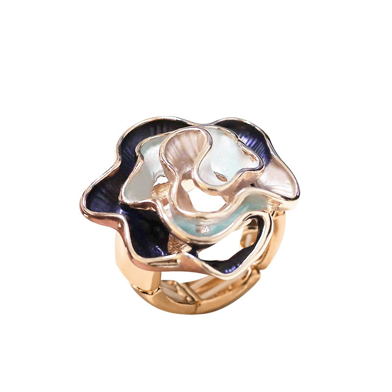 ANELLO ELASTICO CON SPIRALE DI PETALI SMALTATA - SW25464C486