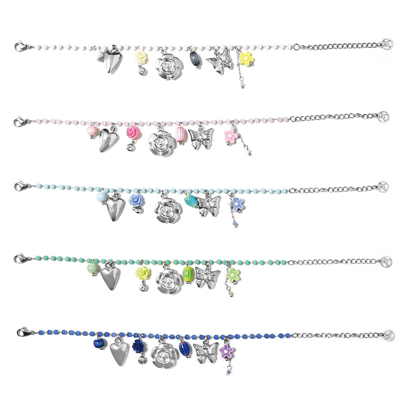 BRACCIALE DI PERLINE COLORATE E CHARMS NATURALI - FFJ25784C616