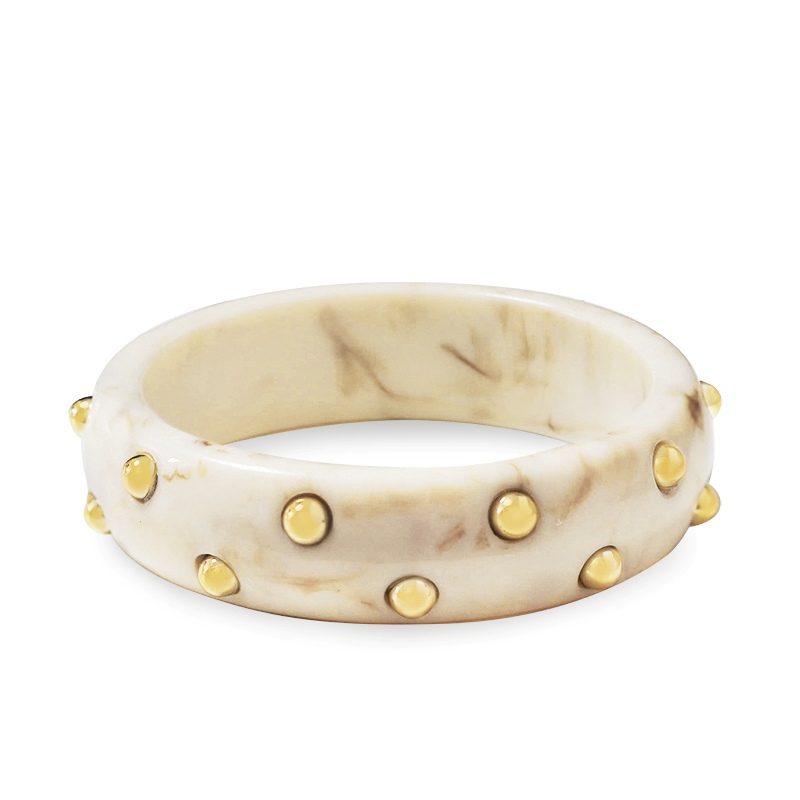 BRACCIALE RIGIDO IN RESINA CON BORCHIE DORATE - KW2548C553