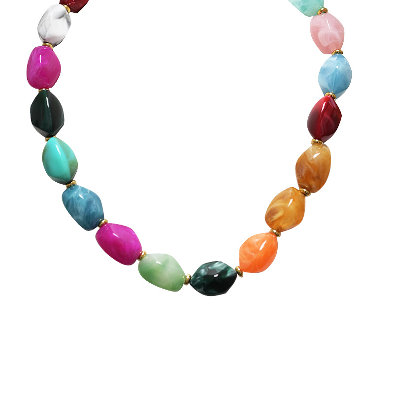 COLLANA CON PERLINE IRREGOLARI IN RESINA - AGS25104C358