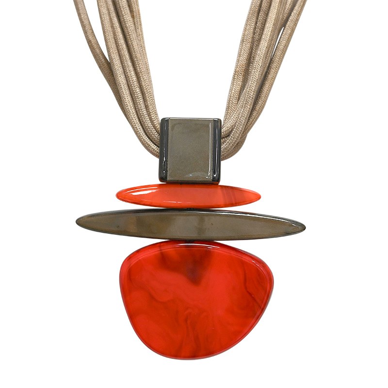 COLLANA IN CORDA CON PENDENTE IN RESINA - FT24128A474 COLLANA IN CORDA CON PENDENTE IN RESINA - FT24128A474