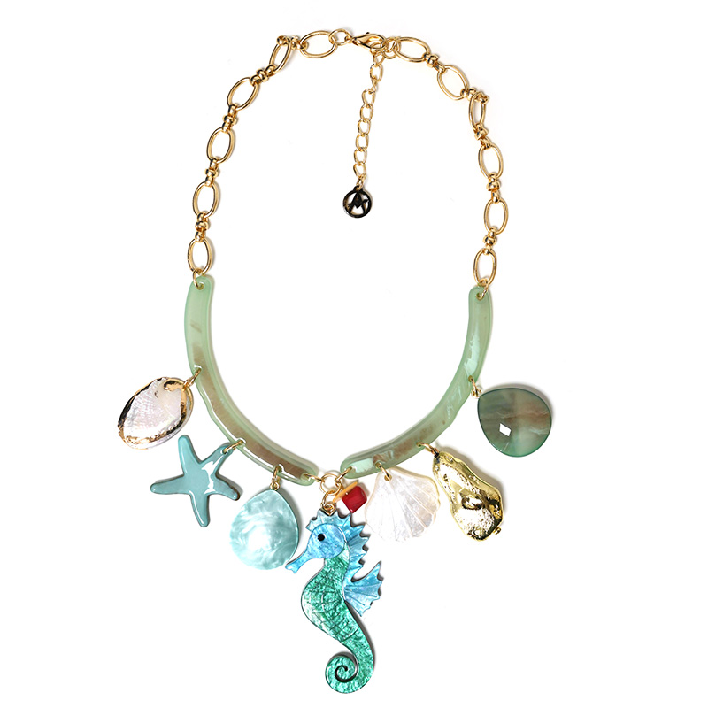 COLLANA IN RESINA CON CHARMS MARINI E CAVALLUCCIO MARINO - FT24132B993