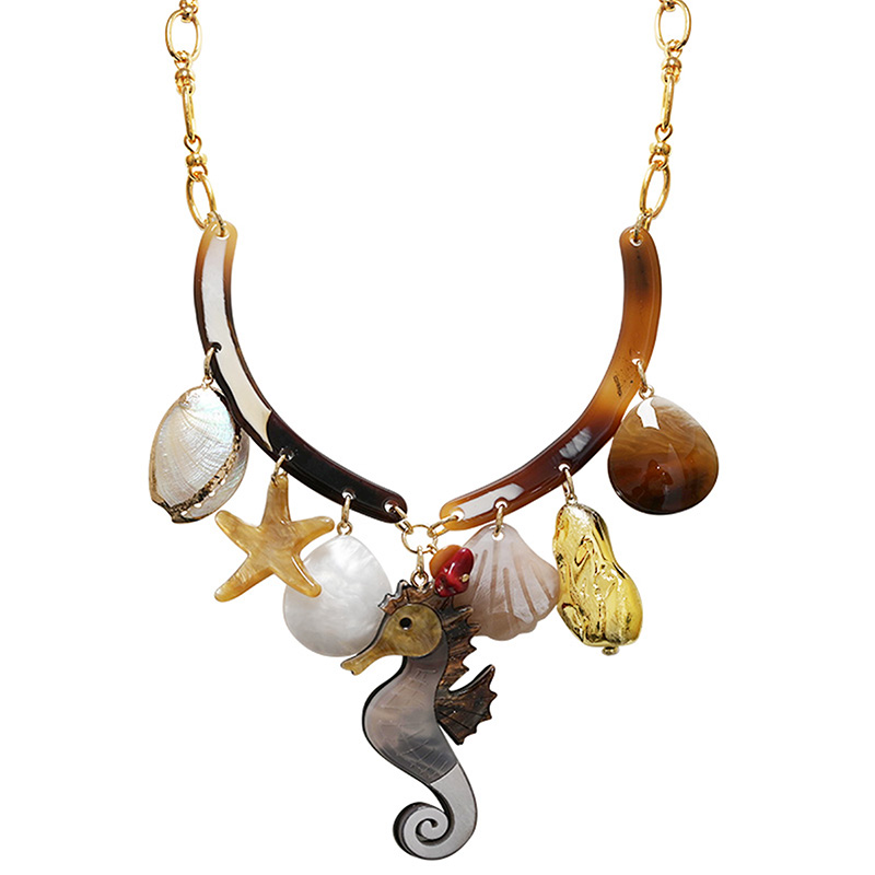 COLLANA IN RESINA CON CHARMS MARINI E CAVALLUCCIO MARINO - FT24132B993