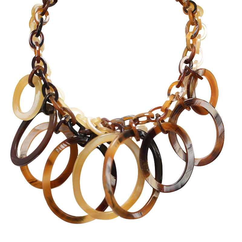 COLLANA BAVAGLINO CON ANELLI IN RESINA - FT24160B759 COLLANA BAVAGLINO CON ANELLI IN RESINA - FT24160B759