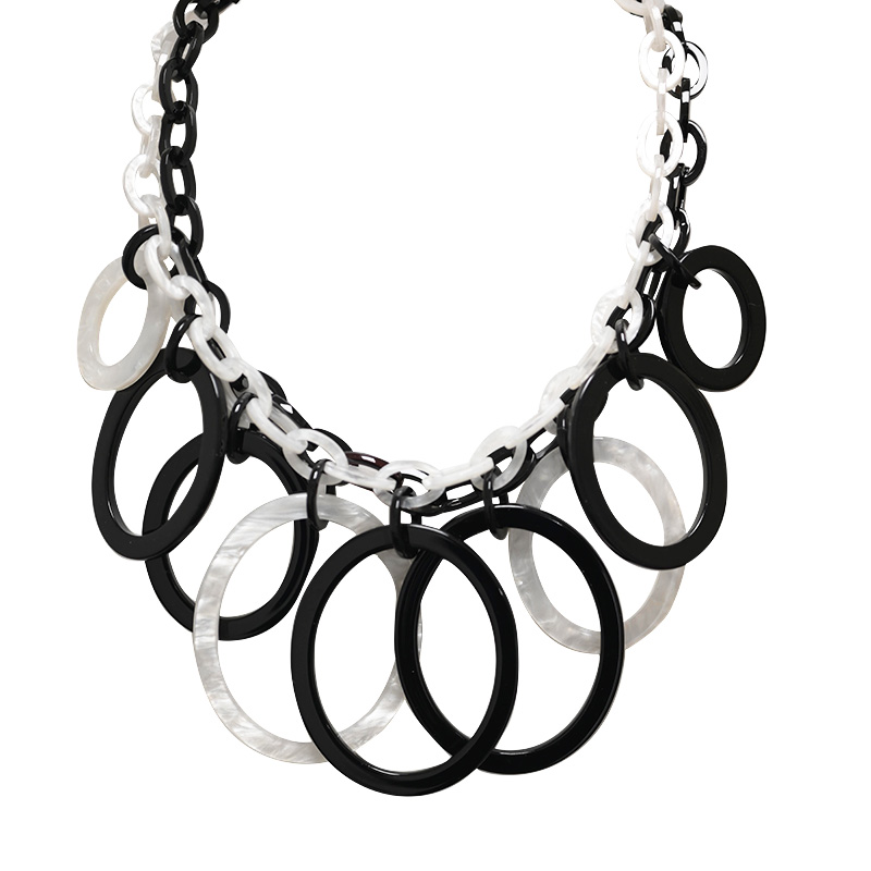 COLLANA BAVAGLINO CON ANELLI IN RESINA - FT24160B759 COLLANA BAVAGLINO CON ANELLI IN RESINA - FT24160B759