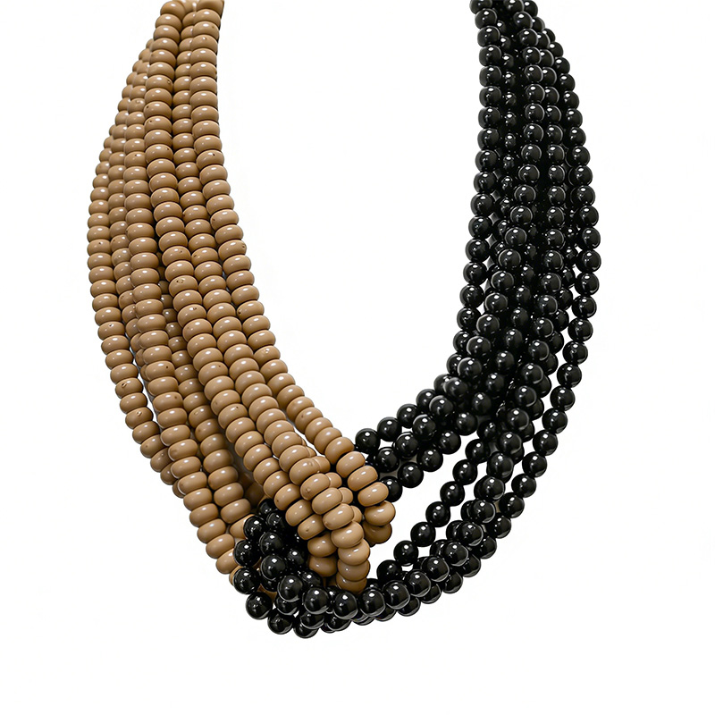 COLLANA MULTIFILO CON PERLINE IN RESINA E INTRECCIO CENTRALE - FT24168B986