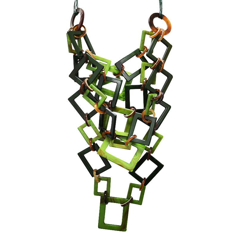 COLLANA MULTISTRATO CON RETTANGOLI IN RESINA - FT24184B760 COLLANA MULTISTRATO CON RETTANGOLI IN RESINA - FT24184B760
