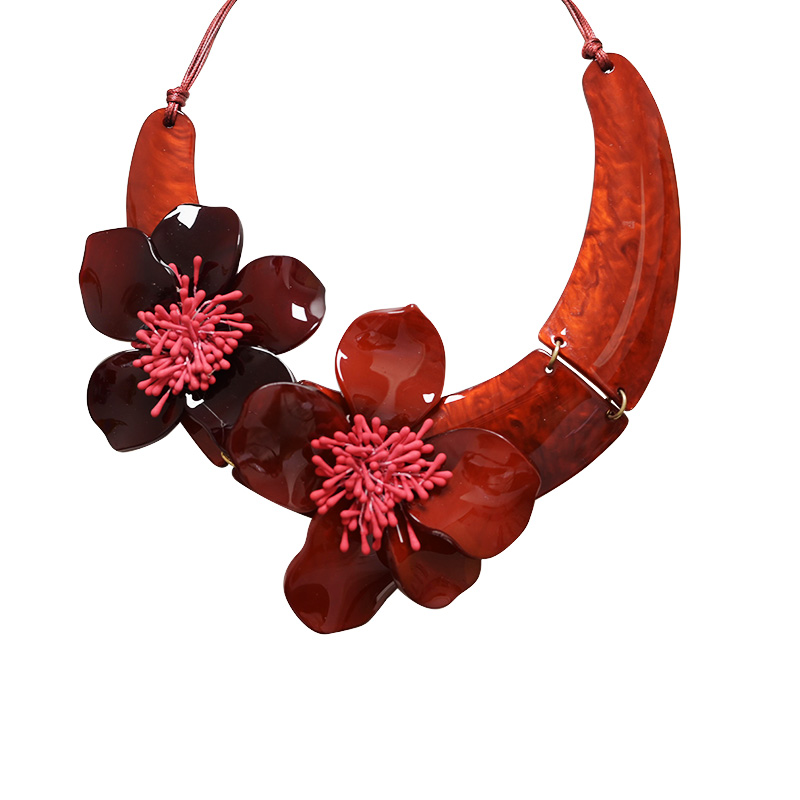 COLLANA IN RESINA A MEZZALUNA CON FIORI - FT24252B754