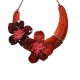COLLANA IN RESINA A MEZZALUNA CON FIORI - FT24252B754