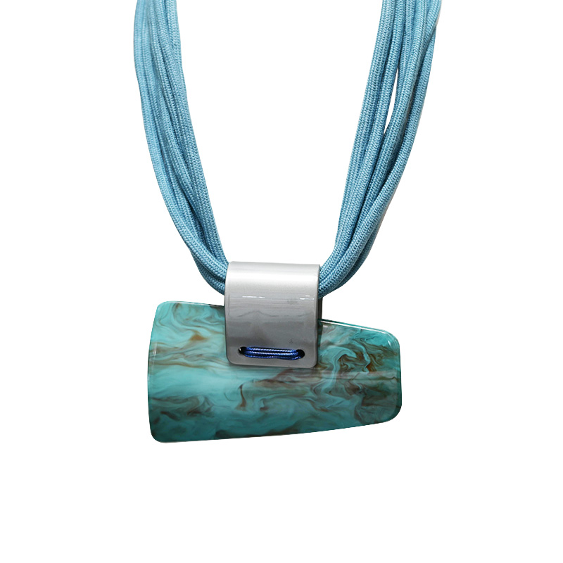 COLLANA MULTIFILO IN CORDA CON PENDENTE GEOMETRICO IN RESINA - FT25132C533