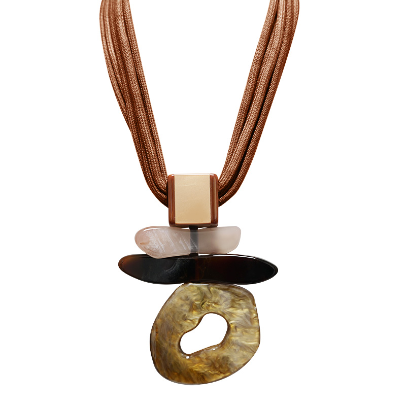 COLLANA MULTIFILO IN CORDA CON PENDENTE ASTRATTO IN RESINA - FT25144C532