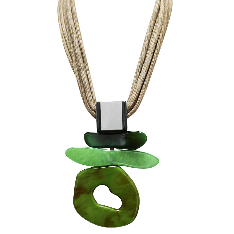 COLLANA MULTIFILO IN CORDA CON PENDENTE ASTRATTO IN RESINA - FT25144C532