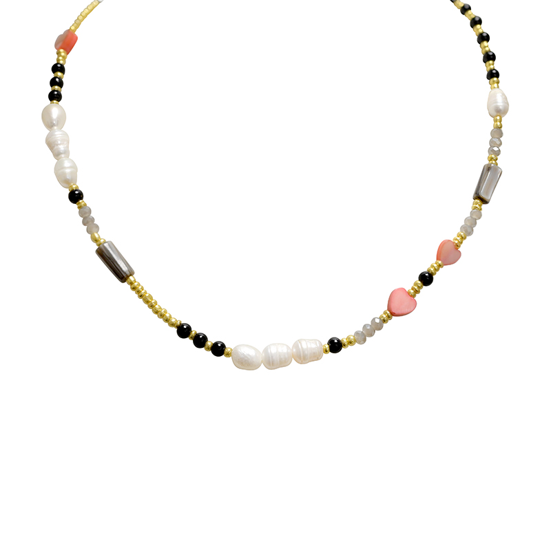 COLLANA CON PERLINE COLORATE E PERLE CON DETTAGLI A CUORE - MNK211211104H1