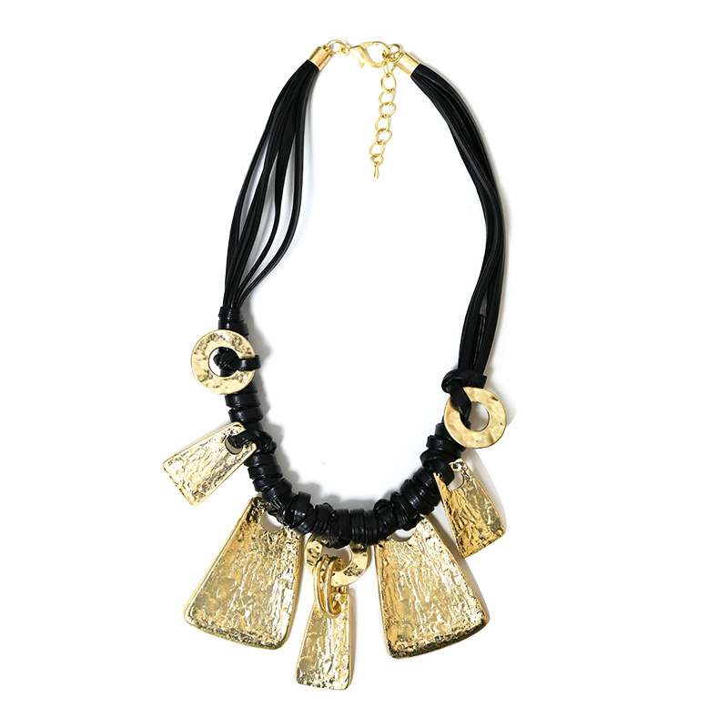 COLLANA MULTIFILO CON CIONDOLI MARTELLATI GEOMETRICI – NY241904B902