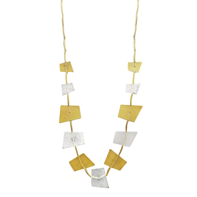 COLLANA LUNGA CON LAMINE GEOMETRICHE E DETTAGLI TUBOLARI - NY251904C566