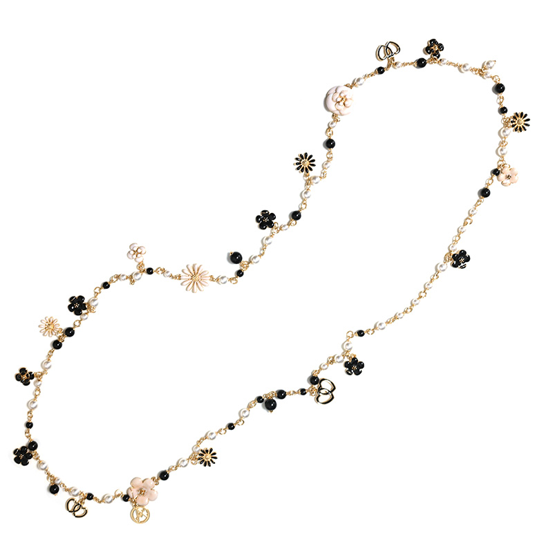 COLLANA LUNGA DI PERLE E PIETRE CON FIORI E CUORI - S87101A