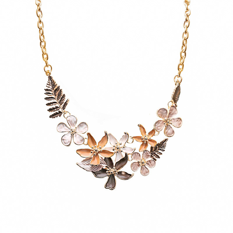 COLLANA CON FIORI E FOGLIE SMALTATI - SW25116C430