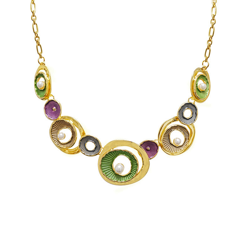 COLLANA CON CERCHI SMALTATI E PERLE - SW25116C437