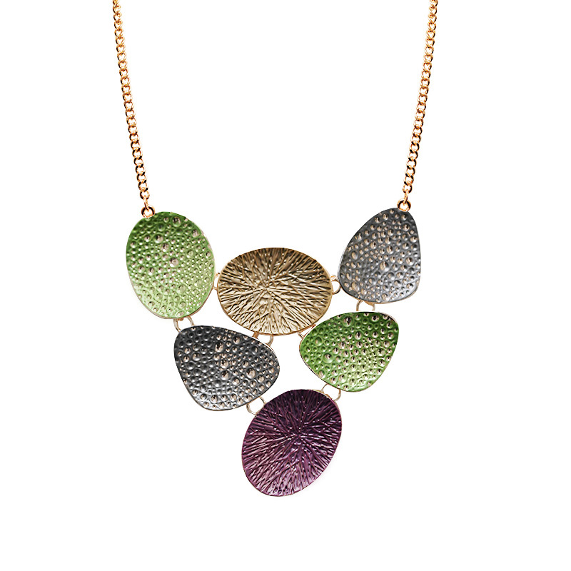 COLLANA CON FOGLIE SMALTATE EFFETTO RUGIADA  - SW25116C447