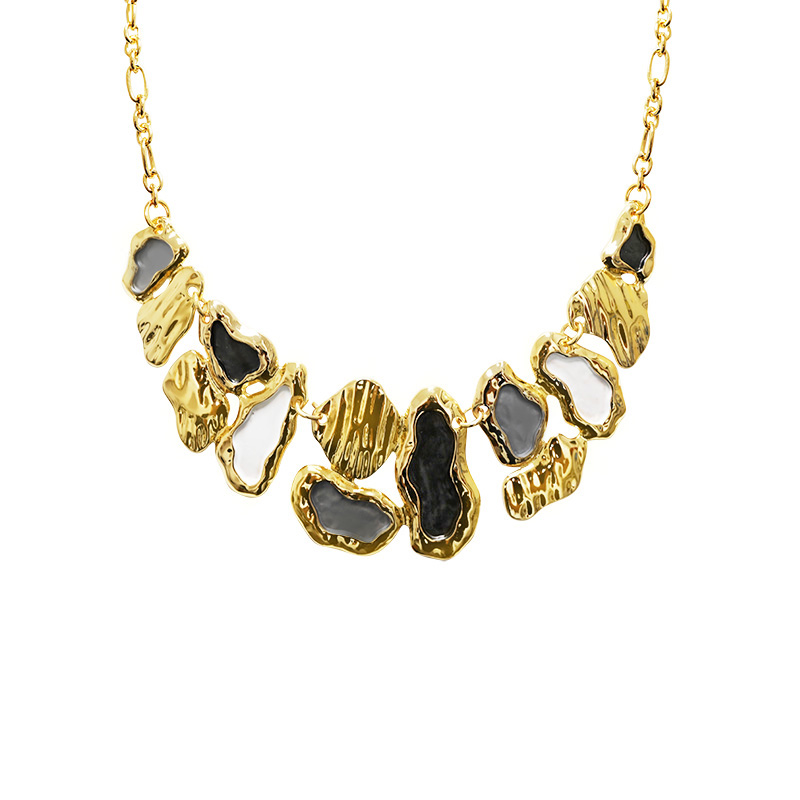 COLLANA CON ELEMENTI ORGANICI SMALTATI - SW25116C448