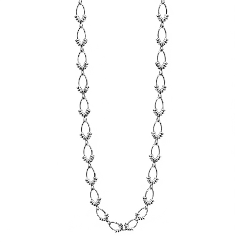 COLLANA LUNGA A CATENA CON MAGLIE OVALI E ANELLINI DECORATIVI – SW25116C513