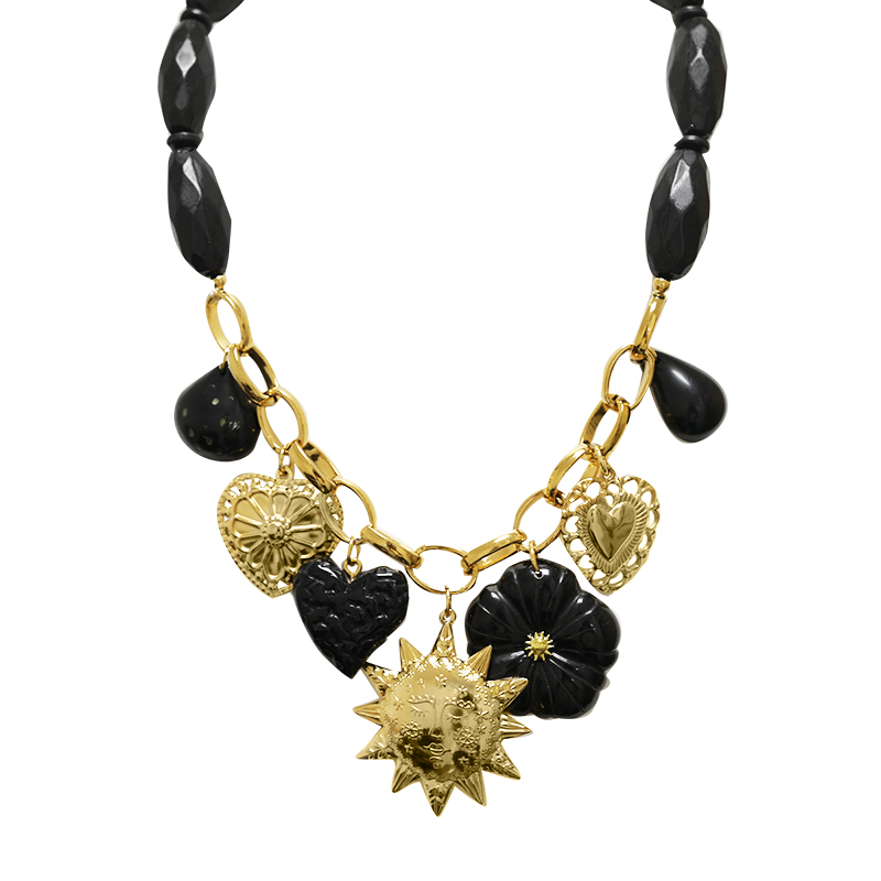 COLLANA DI PERLINE IN PLASTICA CON CHARMS - YNK241504B693