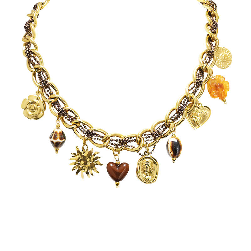 COLLANA INTRECCIATA CON PERLINE SMALTATE E CHARMS PENDENTI - YNK241584B834 COLLANA INTRECCIATA CON PERLINE SMALTATE E CHARMS PENDENTI - YNK241584B834