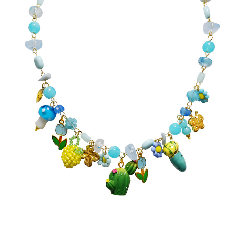 COLLANA CON PERLINE COLORATE E CHARMS NATURALI - YNK25148C381