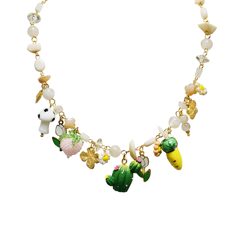 COLLANA CON PERLINE COLORATE E CHARMS NATURALI - YNK25148C381