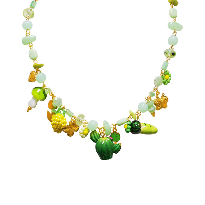 COLLANA CON PERLINE COLORATE E CHARMS NATURALI - YNK25148C381