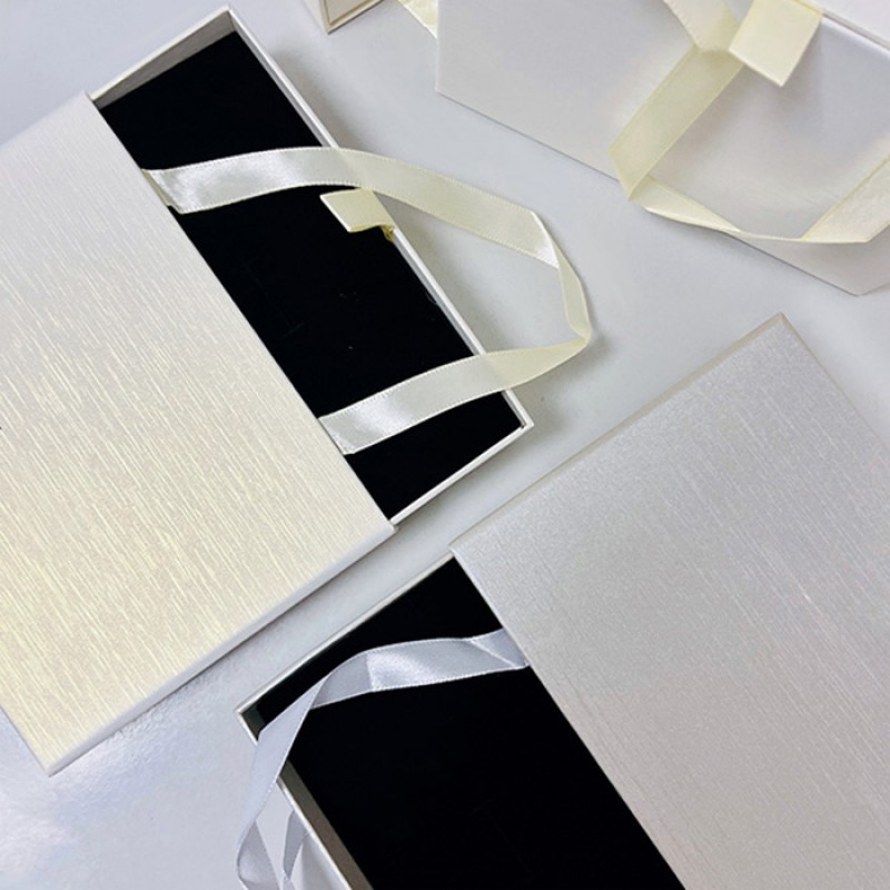 12PZ SCATOLE DA REGALO SENZA LOGO 16x12 - YP23308E753