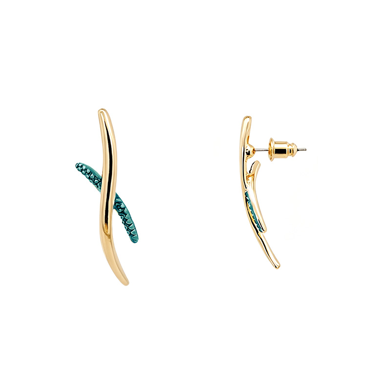ORECCHINI CON LINEE INCROCIATE SMALTATE - SW2528C543