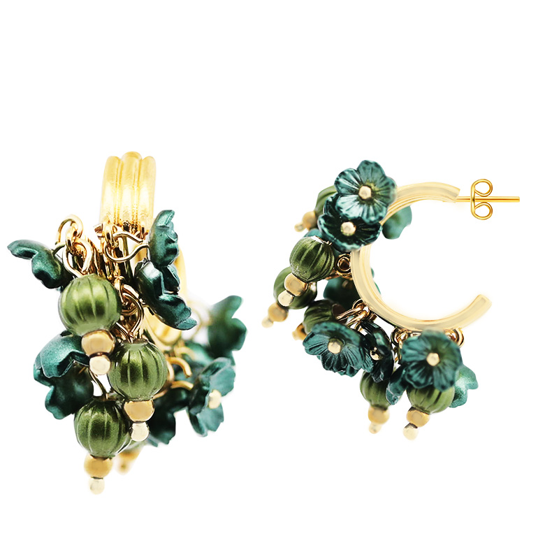 ORECCHINI A TRIPLO CERCHIO CON PERLINE E FIORI SMALTATI - YNK24104B823 ORECCHINI A TRIPLO CERCHIO CON PERLINE E FIORI SMALTATI - YNK24104B823