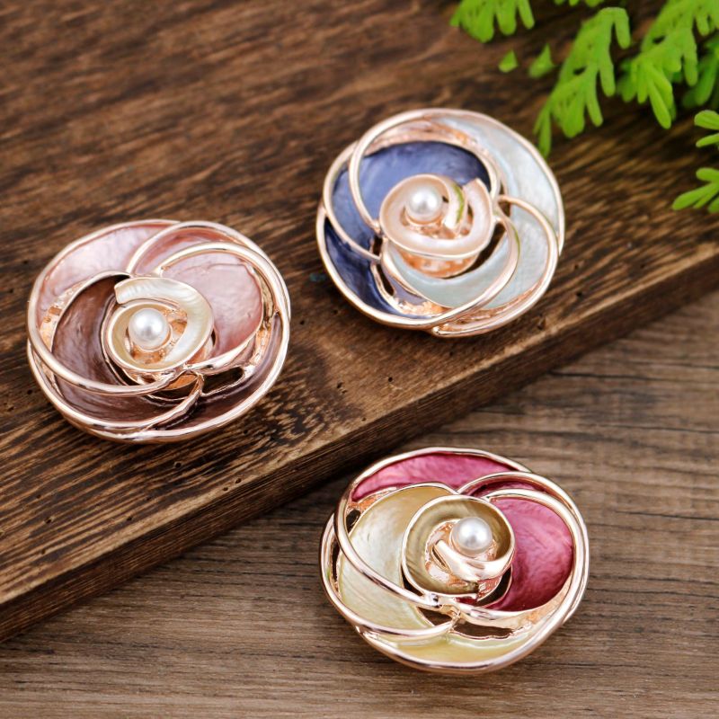 SPILLA A CERCHIO SMALTATA CON PERLA - SW2468A387