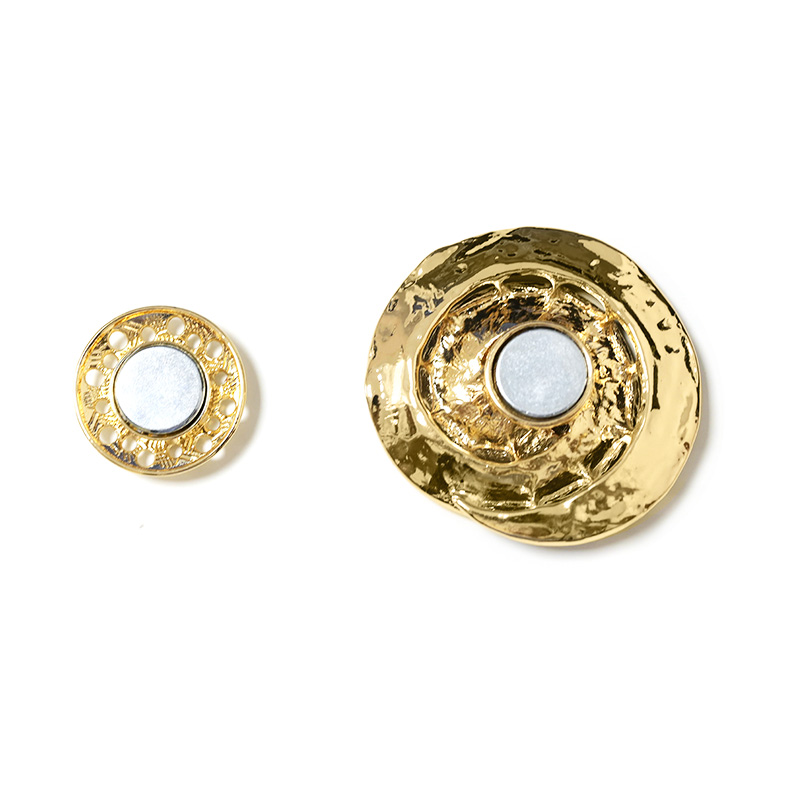 SPILLA MAGNETICA SPIRALE SMALTATA CON STRASS - SW2670C794