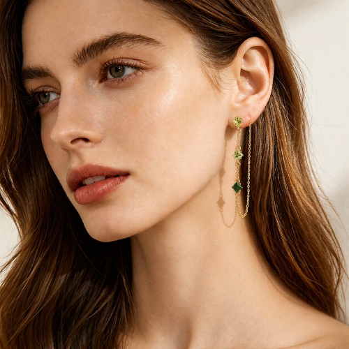 ORECCHINI PENDENTI CON CATENELLA E ZIRCONI A ROMBO COLORATI - YC2676C894