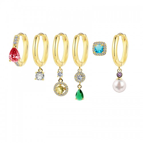 SET 6 ORECCHINI DIVERSI CON ZIRCONI COLORATI E PERLA - YK26132C858